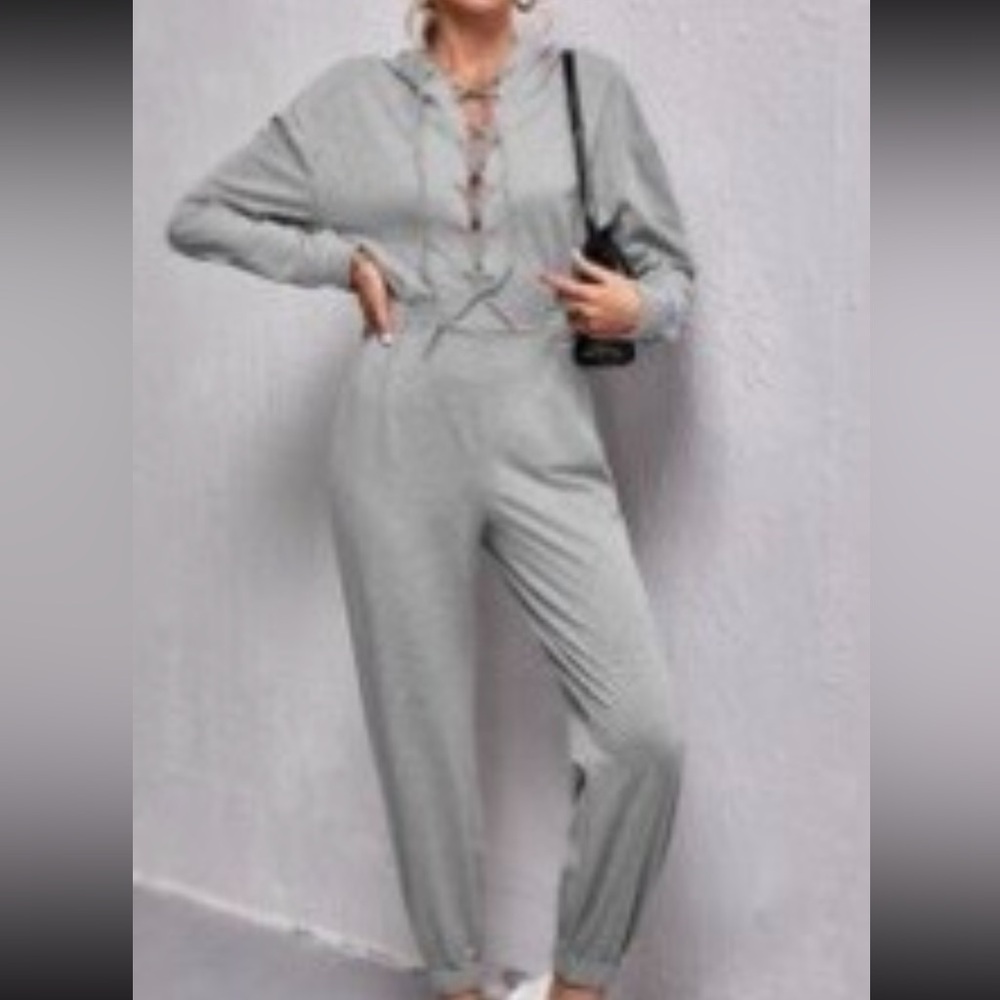 Jumpsuit lace up front drop shoulder hooded Size Medium NWT